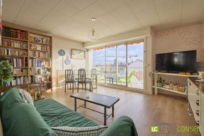 Appartement - 85 m² - 4 pièces