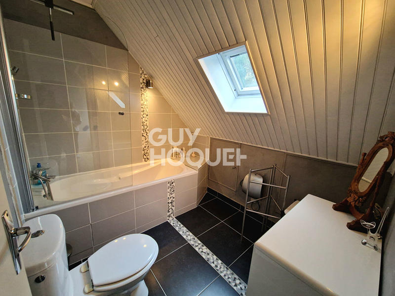 Maison - 122 m² - 6 pièces