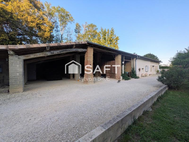 Maison - 255 m² - 11 pièces