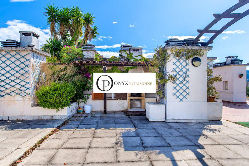 Appartement - 144 m² - 4 pièces