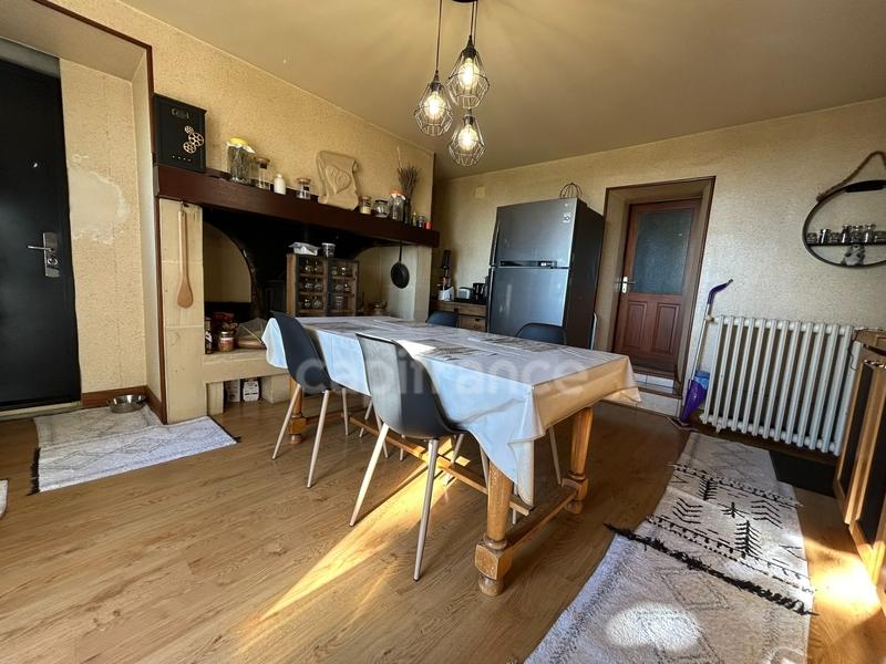 Maison - 182 m² - 7 pièces