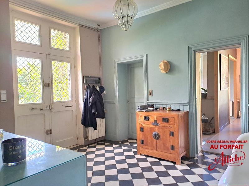 Maison - 283 m² - 6 pièces