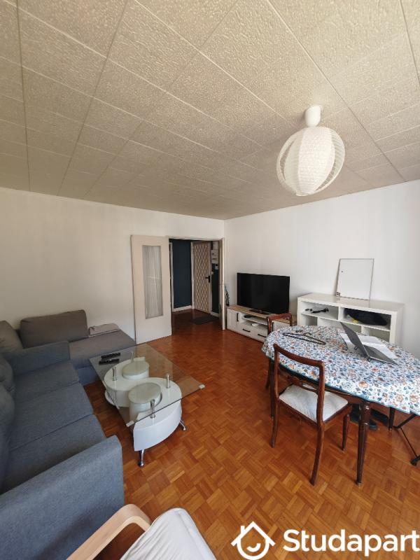 Chambre - 9 m² - 1 pièce