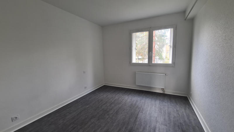 Appartement - 90 m² - 4 pièces