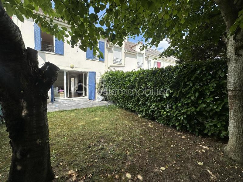 Maison - 106 m² - 6 pièces