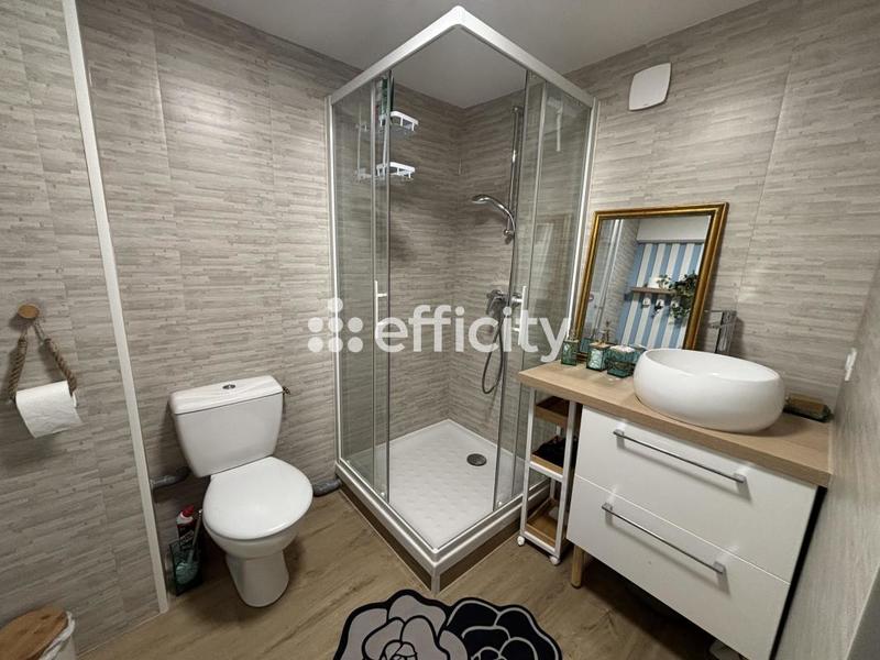 Maison - 190 m² - 8 pièces