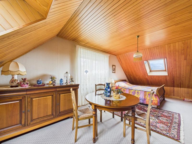 Maison - 157 m² - 8 pièces