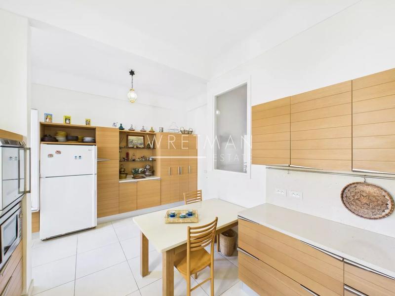 Appartement - 155 m² - 5 pièces