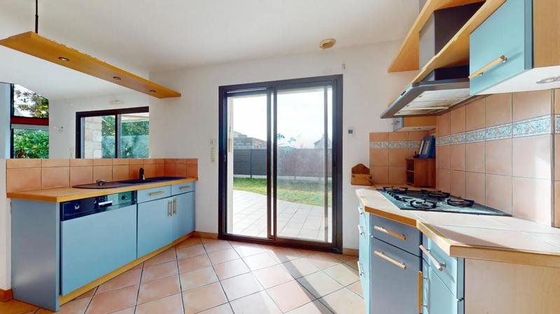 Maison - 182 m² - 7 pièces