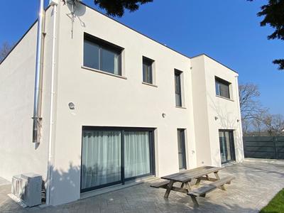 Maison - 188 m² - 6 pièces