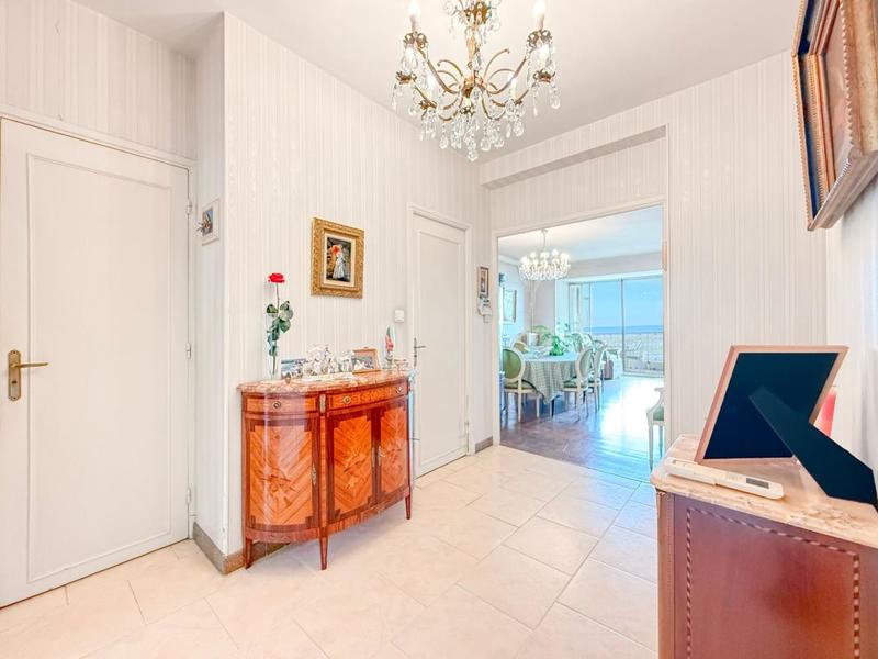 Appartement - 80 m² - 3 pièces