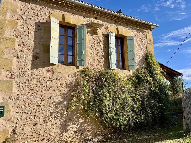 Maison - 95 m² - 3 pièces