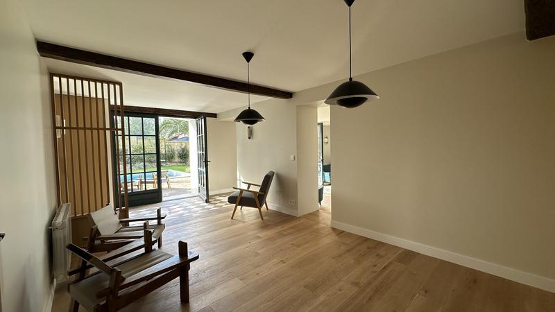 Maison - 200 m² - 6 pièces