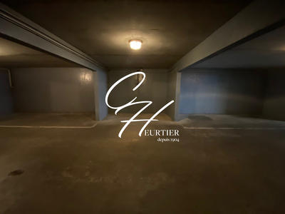 Parking / Garage - 6 m²