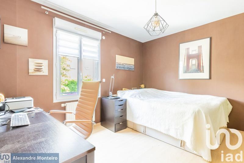 Maison - 180 m² - 8 pièces