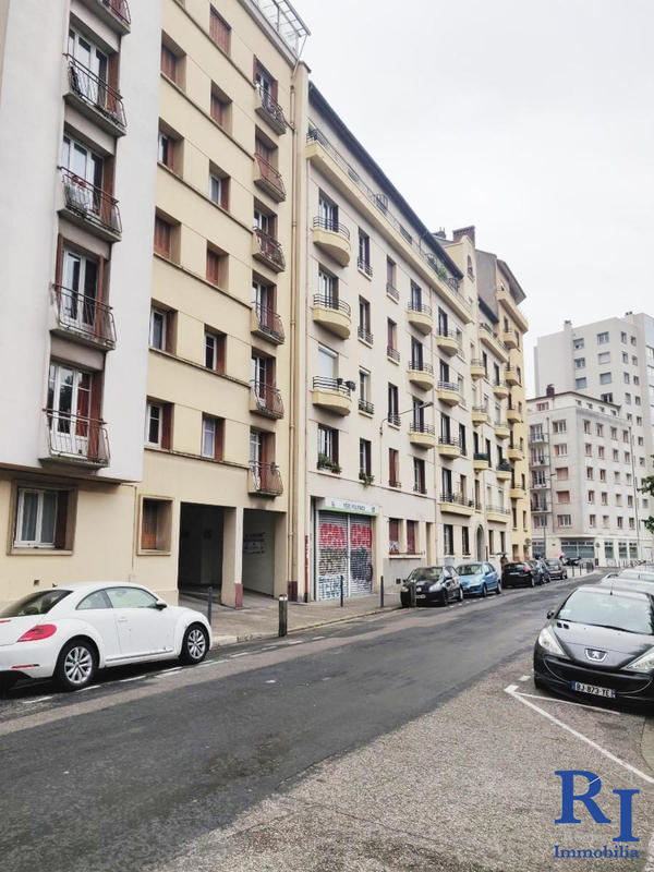 Parking / Garage - 13 m²