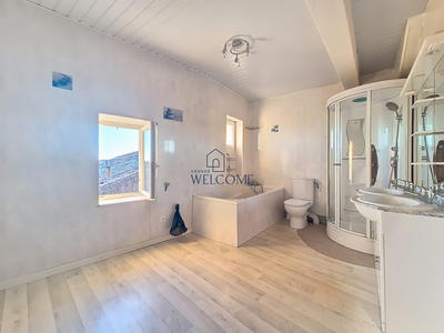 Maison - 83 m² - 4 pièces