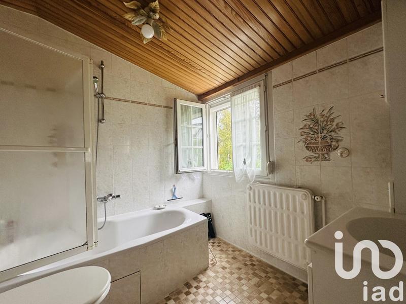 Maison - 122 m² - 7 pièces