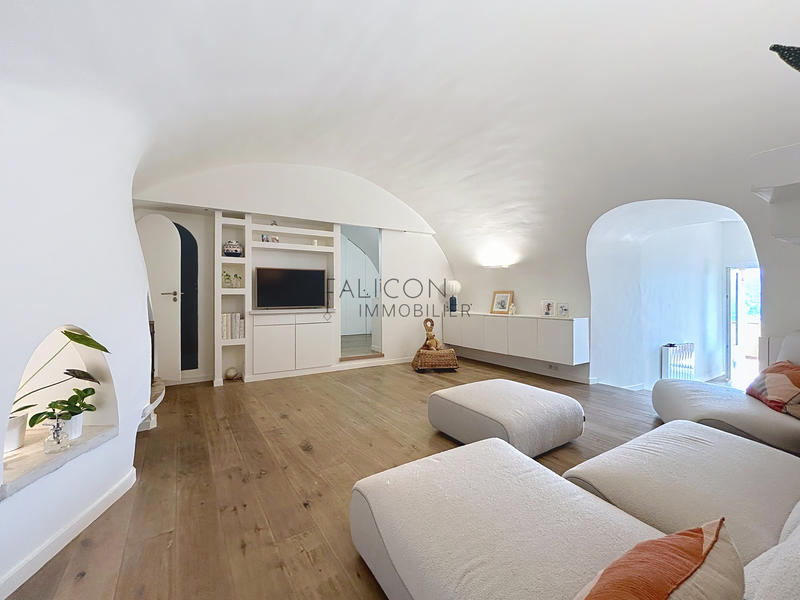 Appartement - 80 m² - 3 pièces