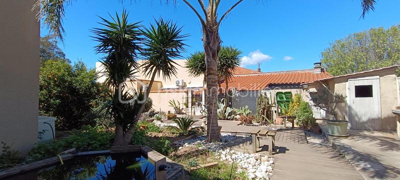 Maison - 220 m² - 7 pièces