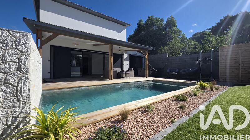 Maison - 130 m² - 6 pièces