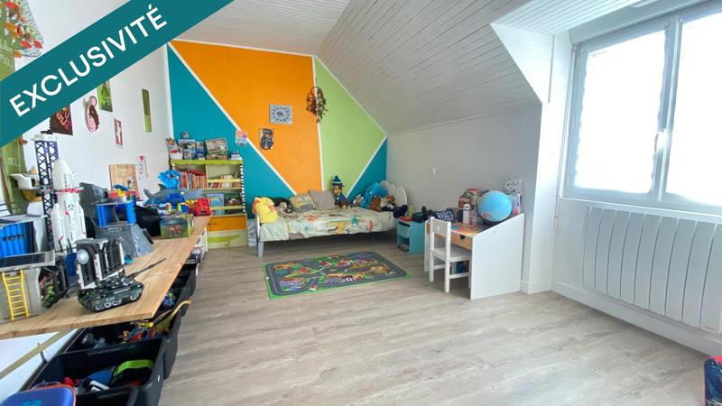 Maison - 161 m² - 8 pièces