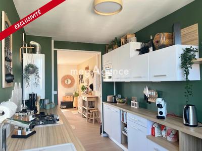 Appartement - 60 m² - 2 pièces