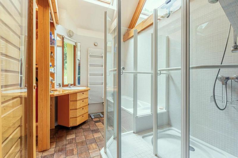 Maison - 229 m² - 6 pièces