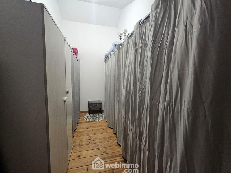 Maison - 309 m² - 8 pièces