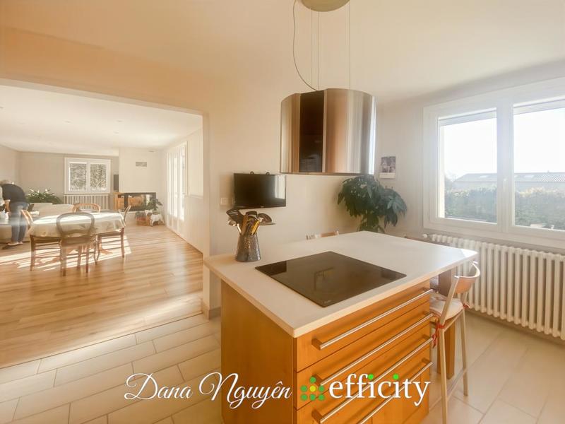 Villa - 171 m² - 8 pièces