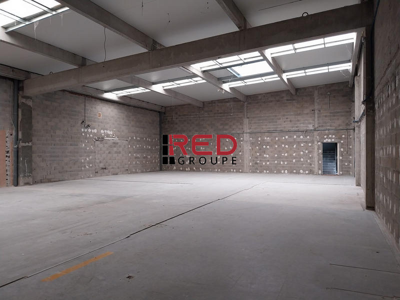 Entrepôt - 312 m²