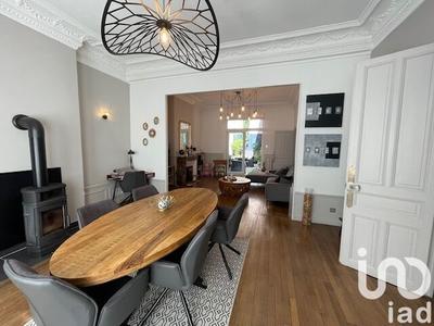 Maison - 185 m² - 7 pièces