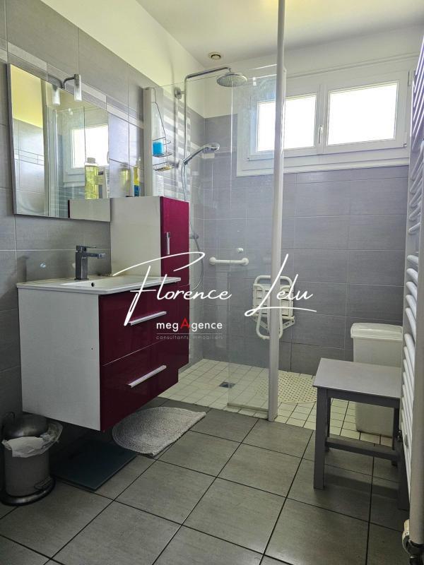 Maison traditionnelle - 112 m² - 6 pièces