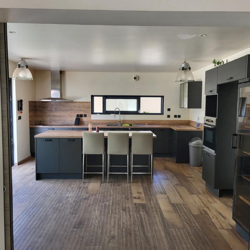 Villa - 223 m² - 7 pièces