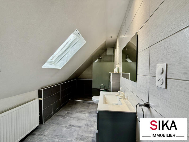 Maison - 140 m² - 5 pièces