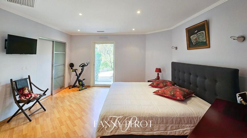 Villa - 194 m² - 6 pièces