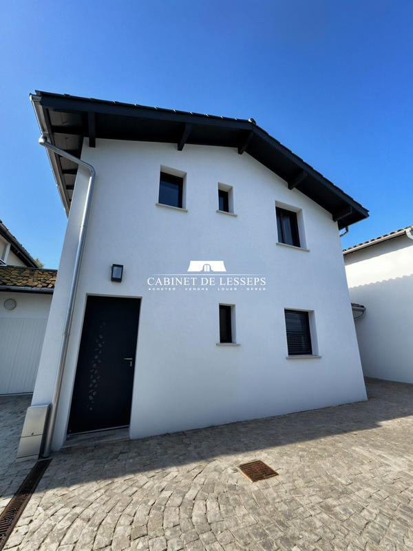 Maison - 121 m² - 5 pièces