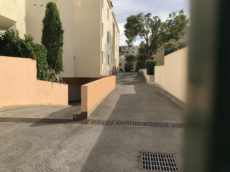 Parking / Garage - 12 m²