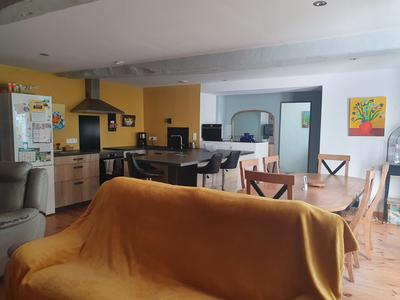 Maison - 190 m² - 7 pièces