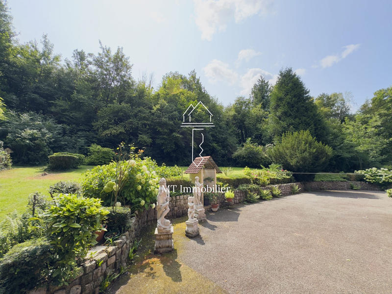 Villa - 223 m² - 6 pièces