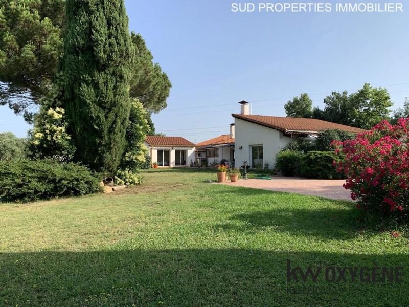 Mas - 214 m² - 8 pièces