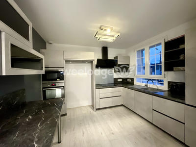 Maison traditionnelle - 90 m² - 3 pièces