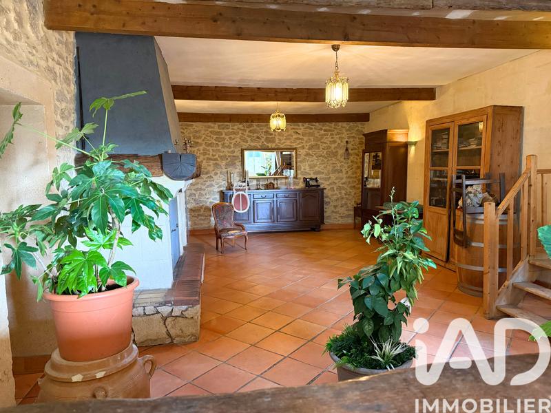 Maison - 245 m² - 7 pièces