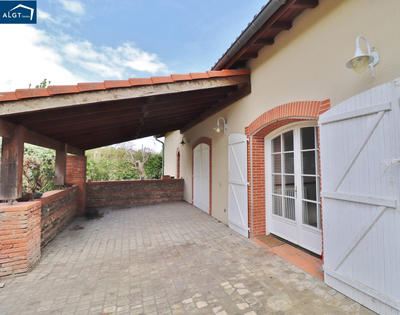 Villa - 328 m² - 12 pièces