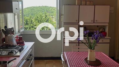 Maison - 151 m² - 5 pièces