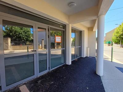 Bureau - 106 m² - 1 pièce