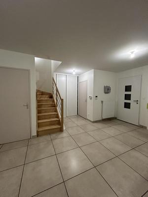 Maison - 86 m² - 4 pièces