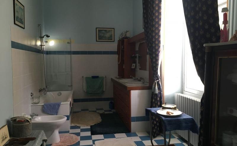 Maison - 400 m² - 14 pièces