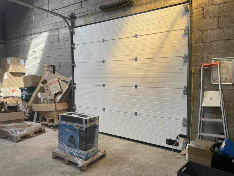 Local d'activité / Entrepôt - 600 m²