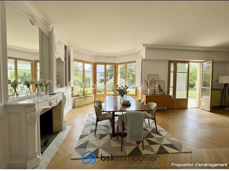 Maison - 140 m² - 6 pièces